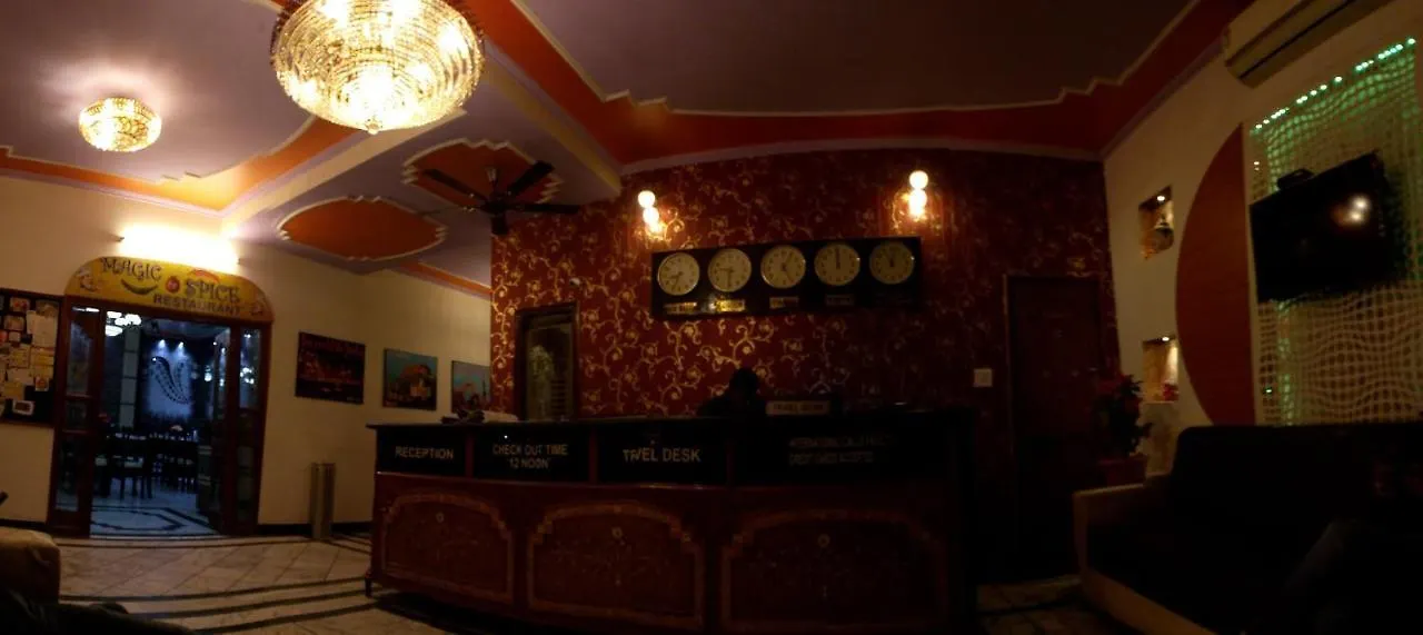 Hotel Taj Plaza, Vip Road, Agra Agra  3*, Agra (Uttar Pradesh)