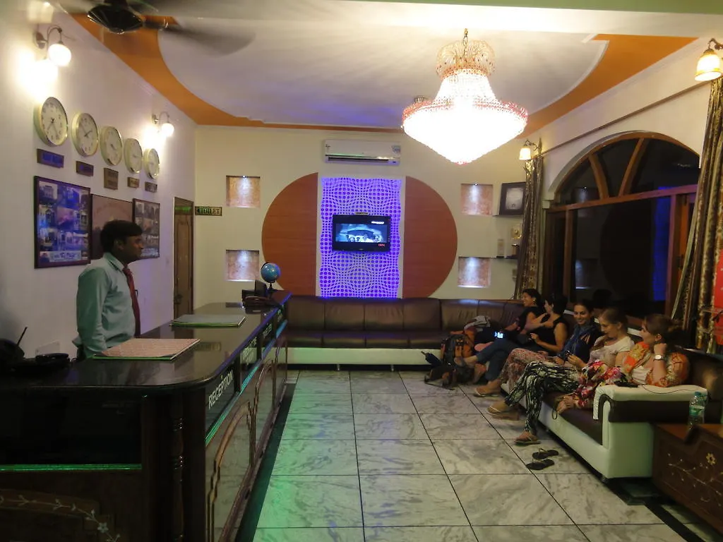 Hotel Taj Plaza, Vip Road, Agra Agra  3*, Agra (Uttar Pradesh)