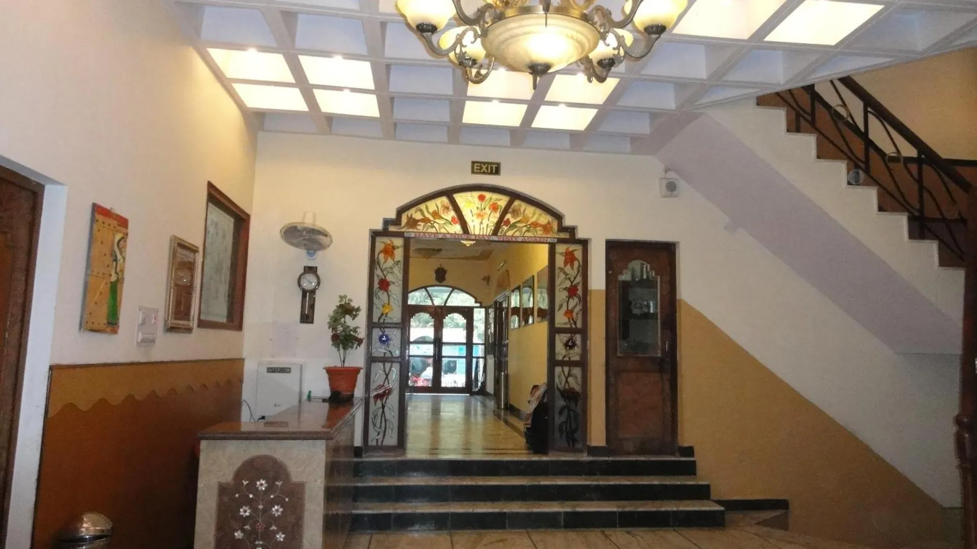 ***  Hotel Taj Plaza, Vip Road, Agra India