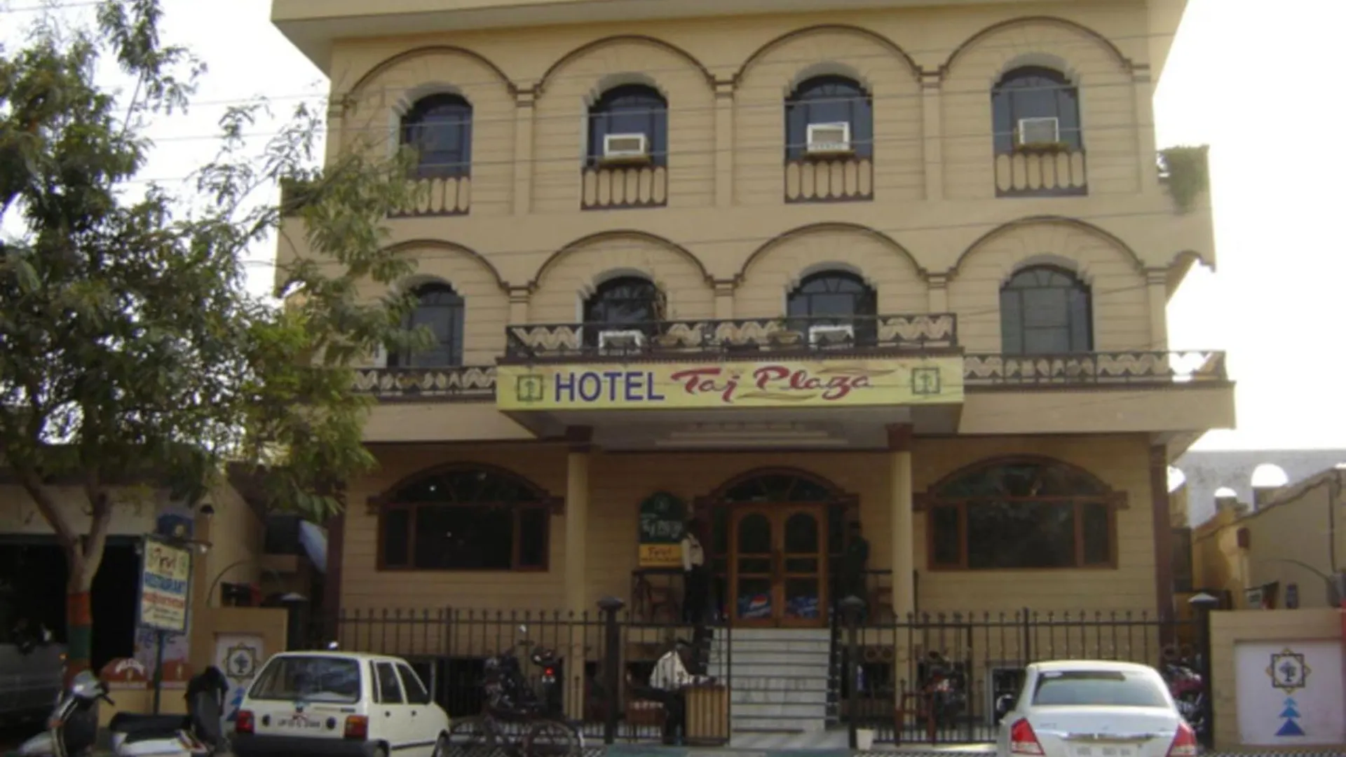 Hotel Taj Plaza, Vip Road, Agra 3*, Agra (Uttar Pradesh)
